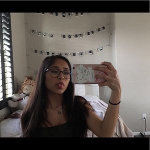 Meet your Posher, Marina